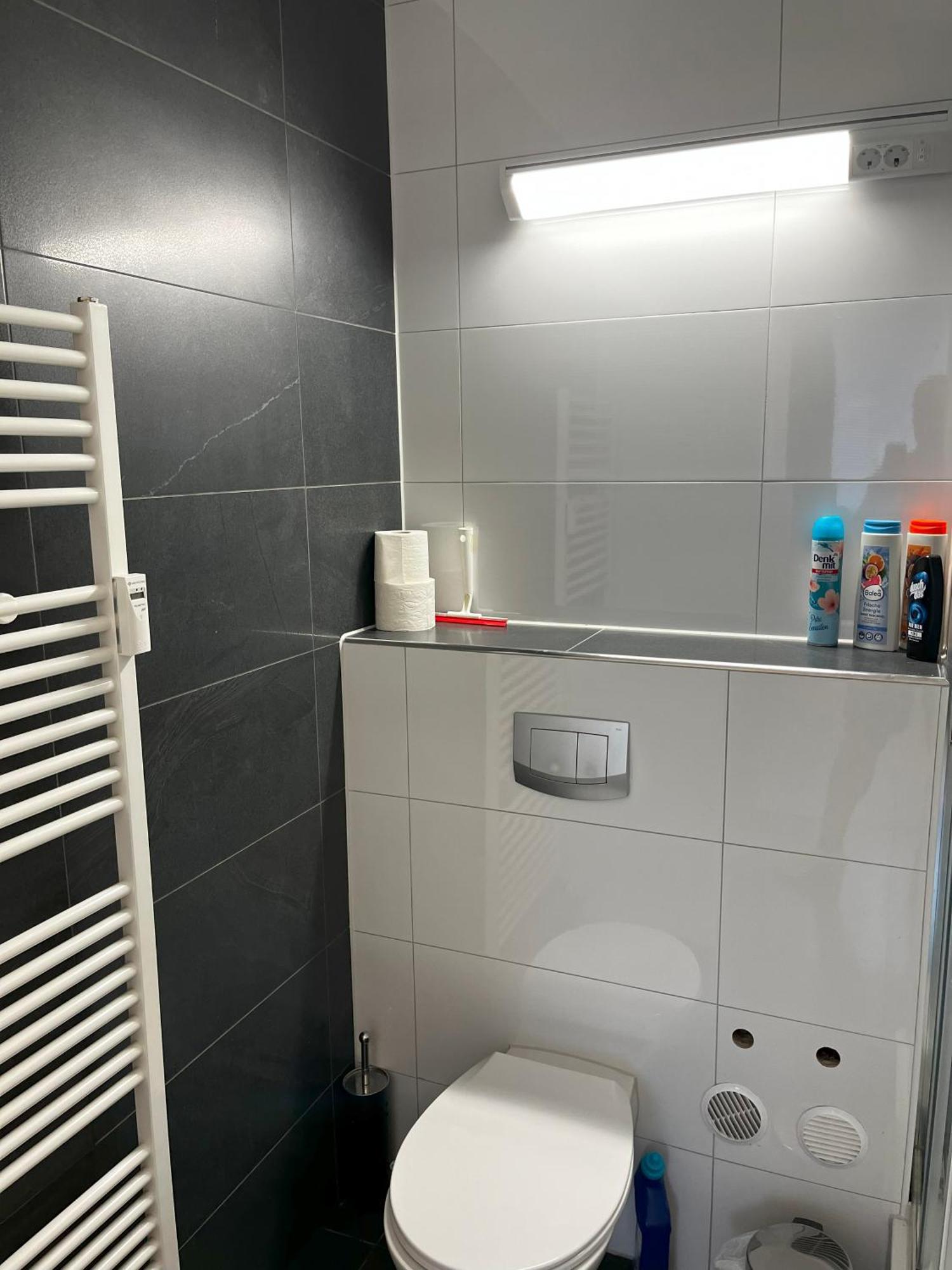 Apartamento Stylish In Friesenplatz, Heart Of